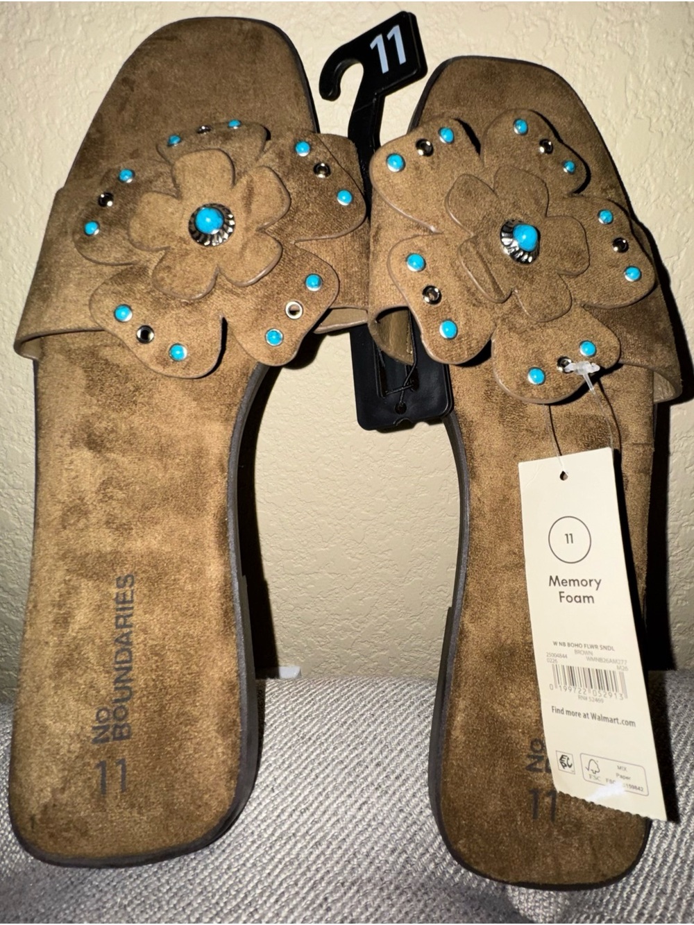 No Boundaries Studded Faux Suede Flower Slide Sandals, Women's, sz 11